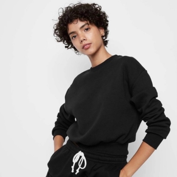wild fable Tops - Wild Fable Women’s‎ Black Crewneck Sweatshirt Size Small
